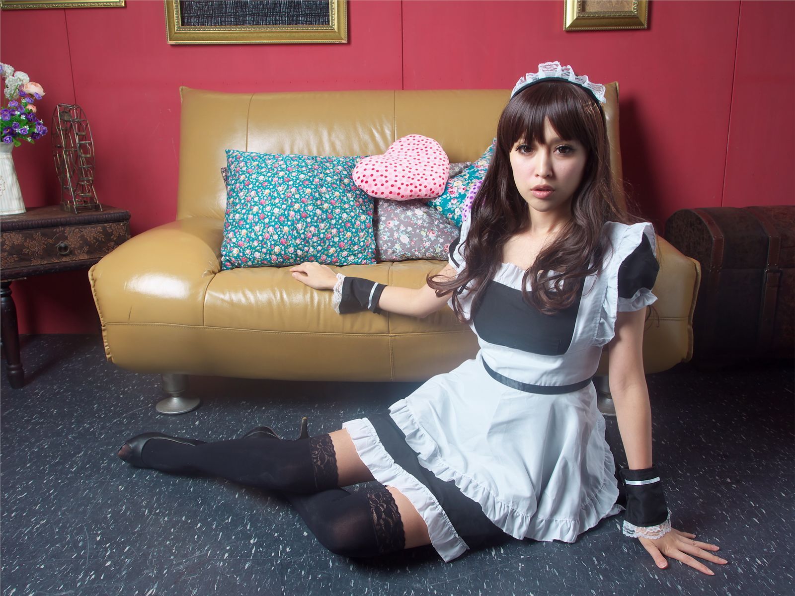 Beautyleg 模特 许恬瑜 黑丝女仆装